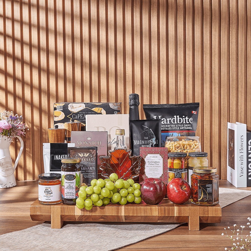 Sparkling Kosher Wine and Food Basket – how the gift is presented