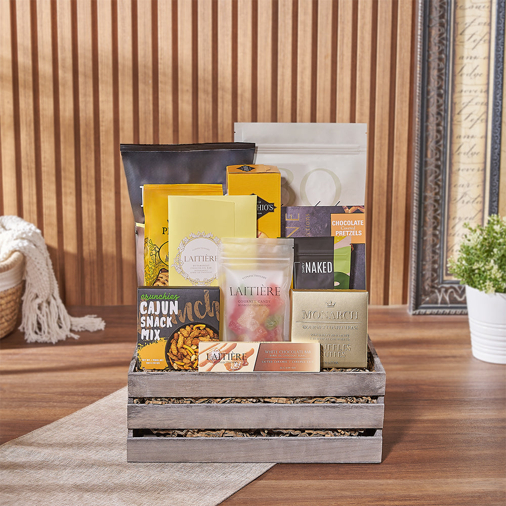 Artisan Snack and Chocolate Gift Basket – how the gift is presented