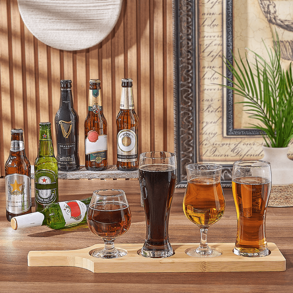 Deluxe Beer Flight Sampler Gift Set with Beer Flight Board – how the gift is presented