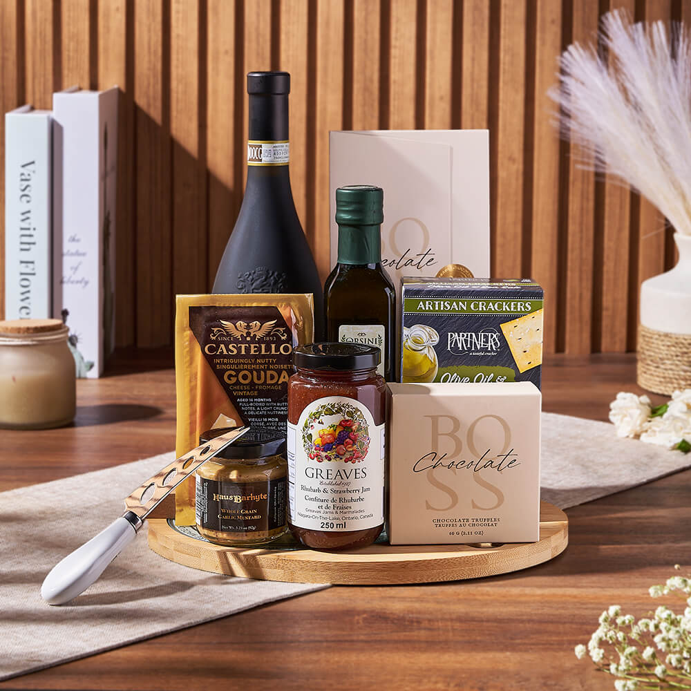 Wine and Cheese Gourmet Gift Basket – how the gift is presented