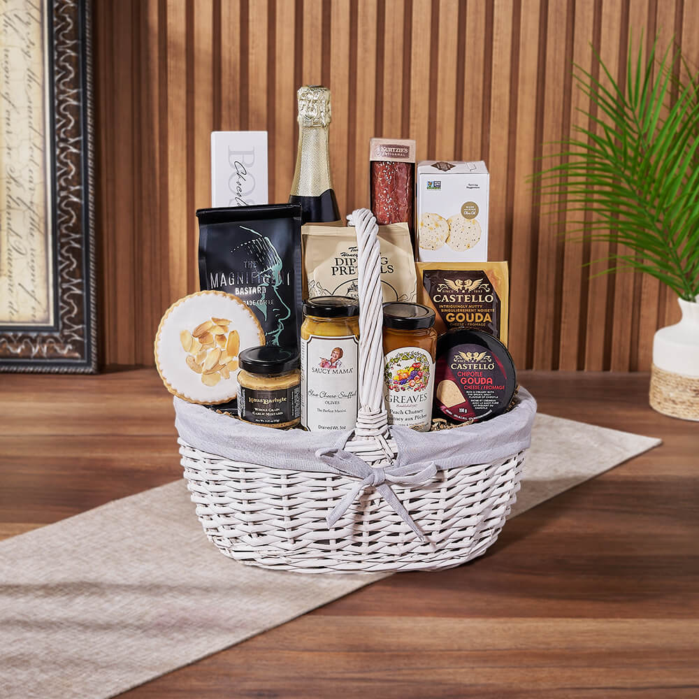 Chutney and Sparkling Wine Gift Basket – how the gift is presented