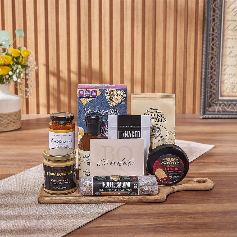 Charcuterie Snack Gift Board – how the gift is presented