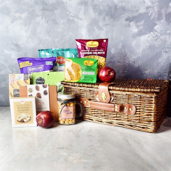 Indian Snack Assortment for Diwali – how the gift is presented