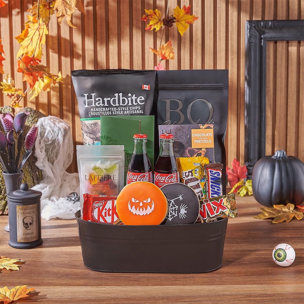 Halloween Gourmet Snack Gift Basket – how the gift is presented