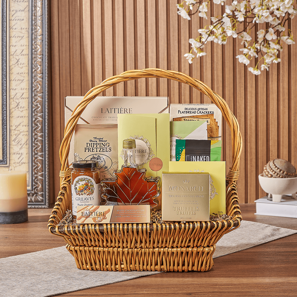 Halal Wicker Basket with Chocolates – how the gift is presented