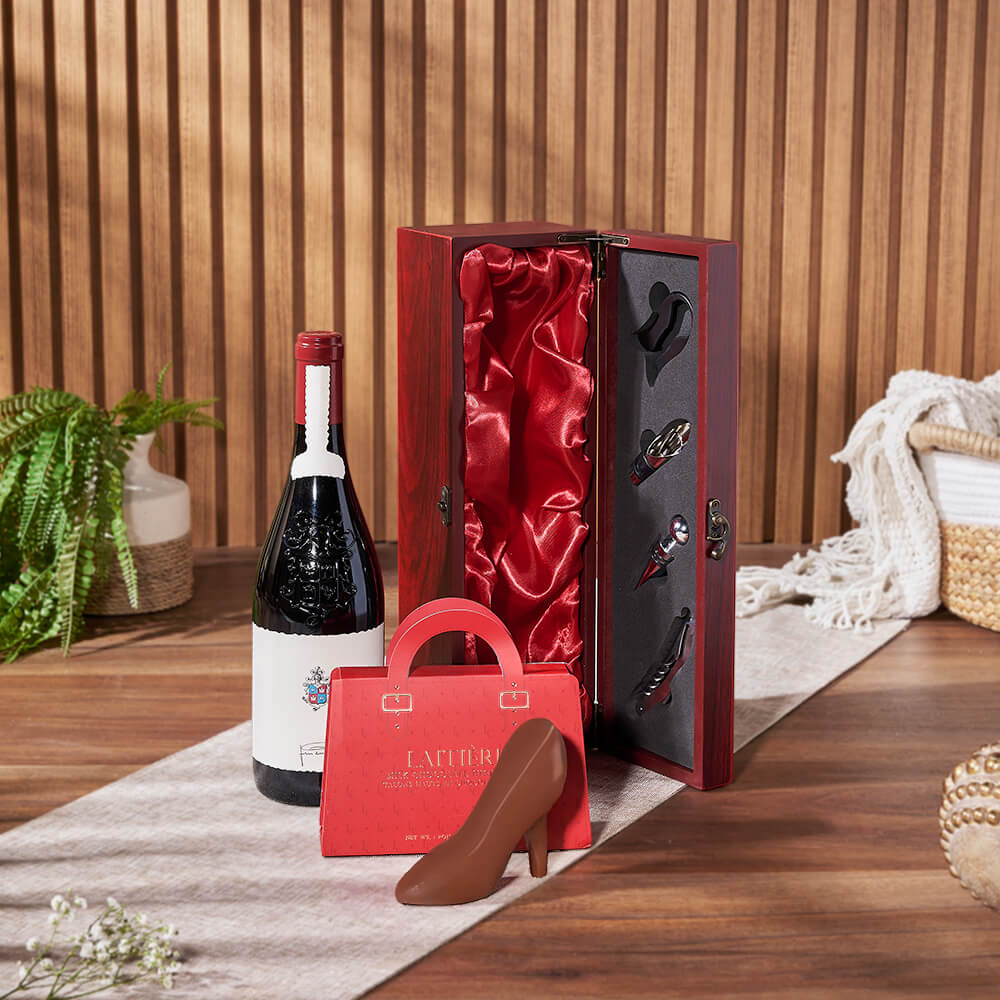 Solid Wood Wine Gift Box – how the gift is presented