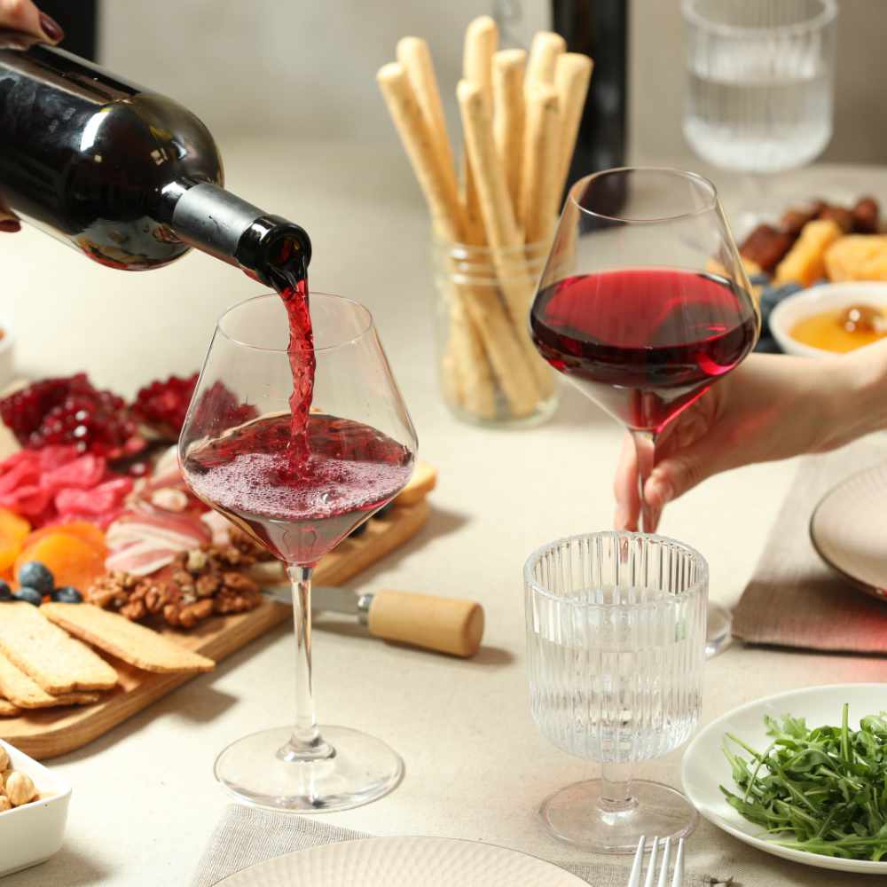 Connecticut Baskets - Wines, Wine Gift Baskets, Crackers, Meats, Cheese, New Haven Delivery Connecticut Baskets - Wines, Wine Gift Baskets, Crackers, Meats, Cheese, New Haven Delivery