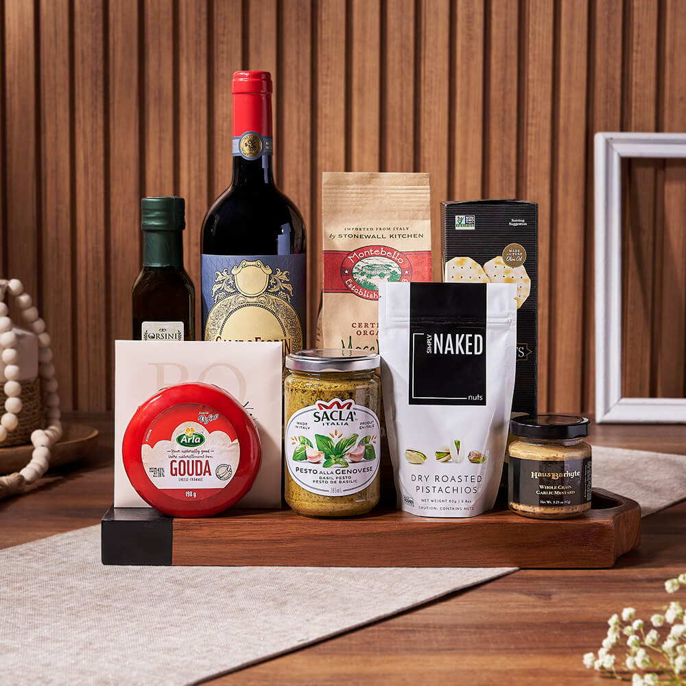 Wine Gift Basket with Maccheroni Pasta – how the gift is presented