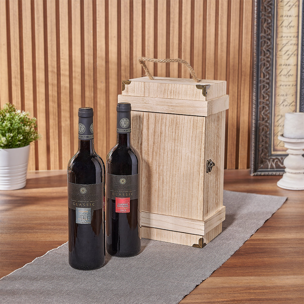 Two Kosher Wine Bottles Gift – how the gift is presented