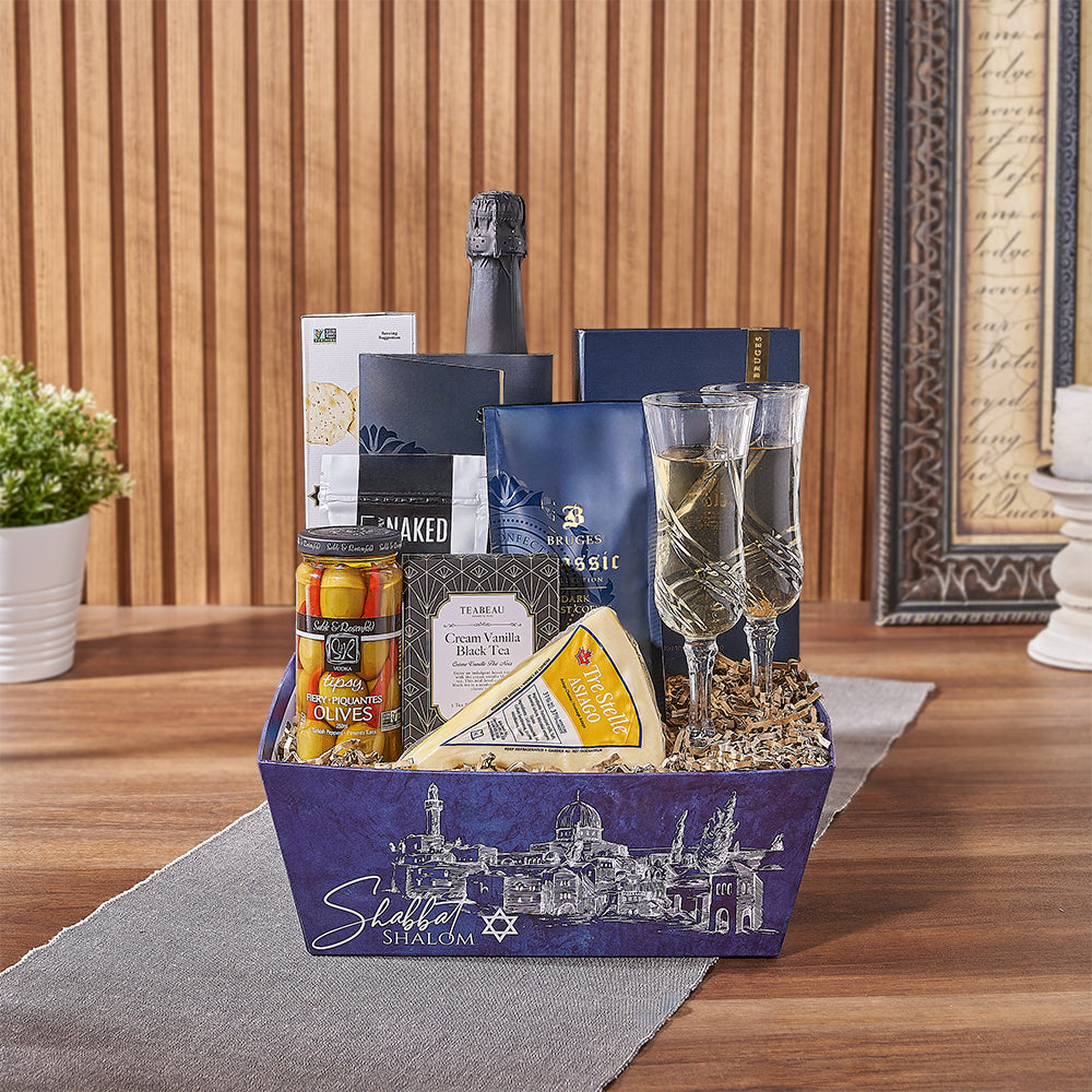 Sparkling Wine Kosher Gift with Cheese – how the gift is presented