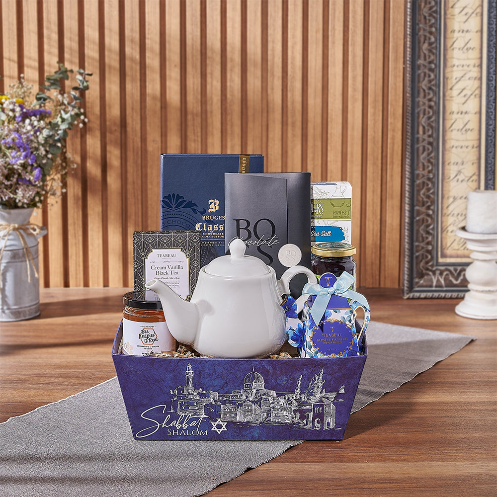 Tea and Chocolate Kosher Gift Basket – how the gift is presented