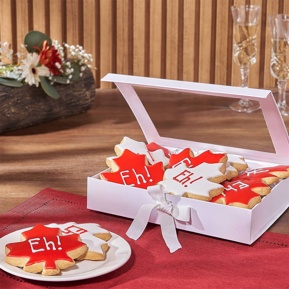 Maple Leaf Cookie Box – how the gift is presented
