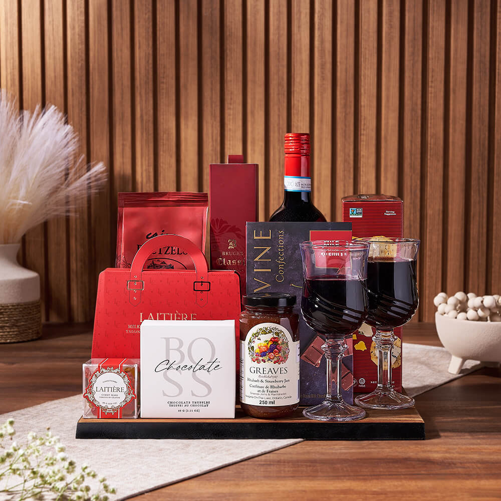 Wine and Cajun Pretzels Gift Set – how the gift is presented