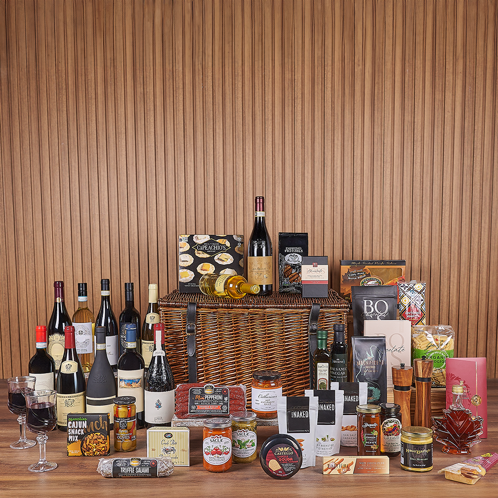 Traditional Wine Picnic Basket – how the gift is presented
