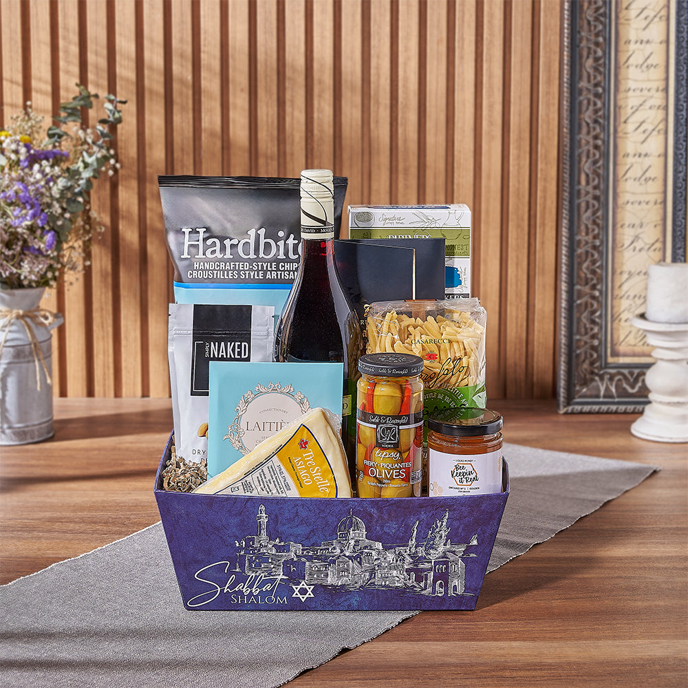 Kosher Wine and Shabbat Snack Tray – how the gift is presented