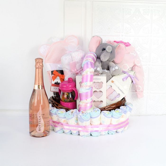 Champagne Cherry Milk Chocolate Basket – how the gift is presented