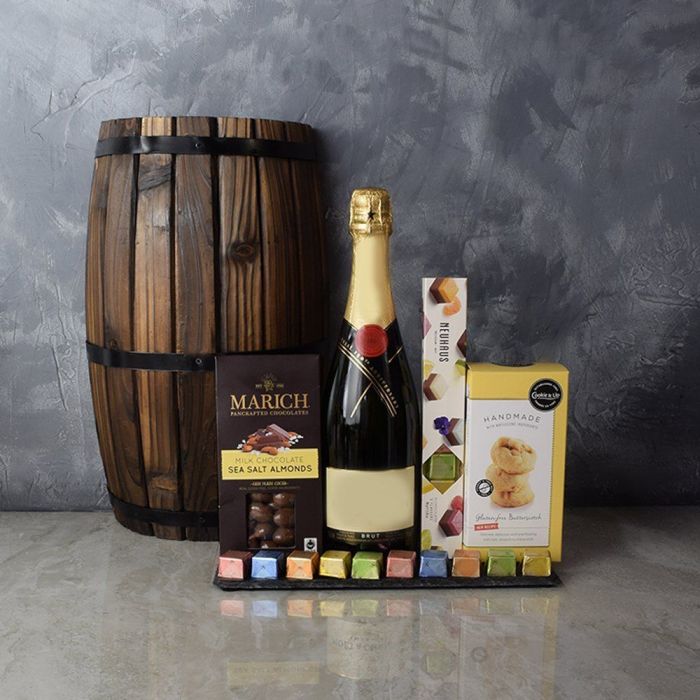 The Luxurious Champagne Gift Set from Connecticut Baskets - Connecticut Delivery