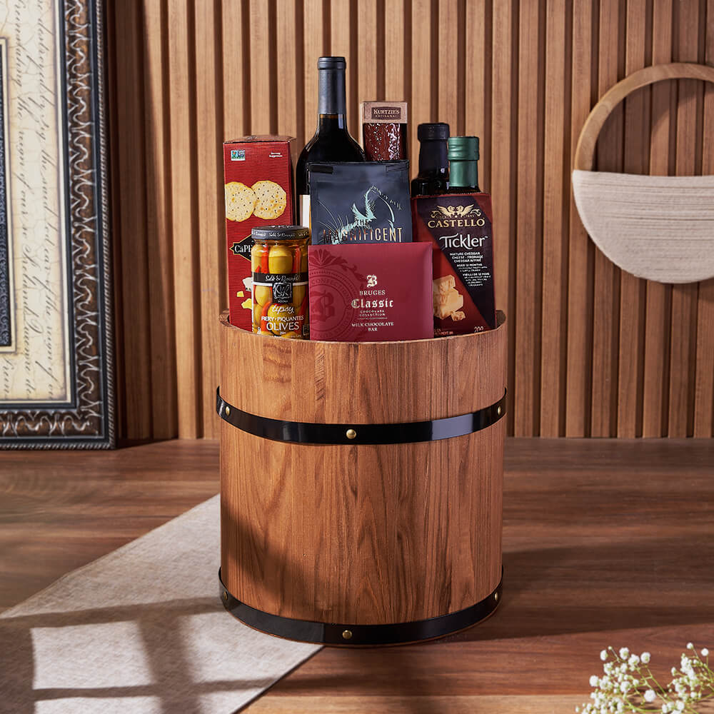 Wine Basket in Wooden Half Barrel – how the gift is presented